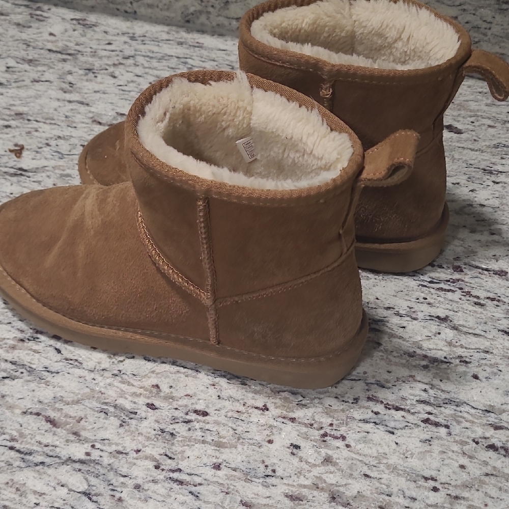 Tan Suede Ankle Boots with Faux Fur Lining - Picture 4 of 7